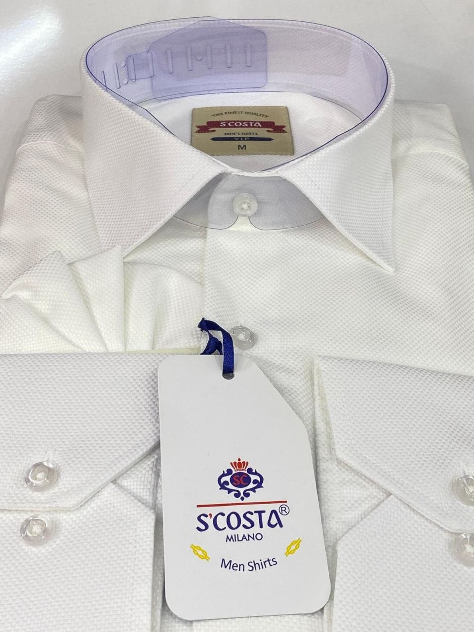 Men's slim fit shirt (formal shirt).